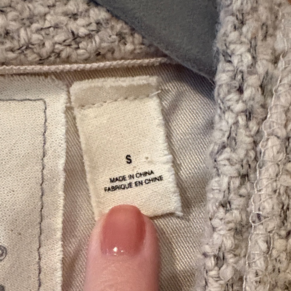 Chic Textured beige Jacket - Picture 3 of 6